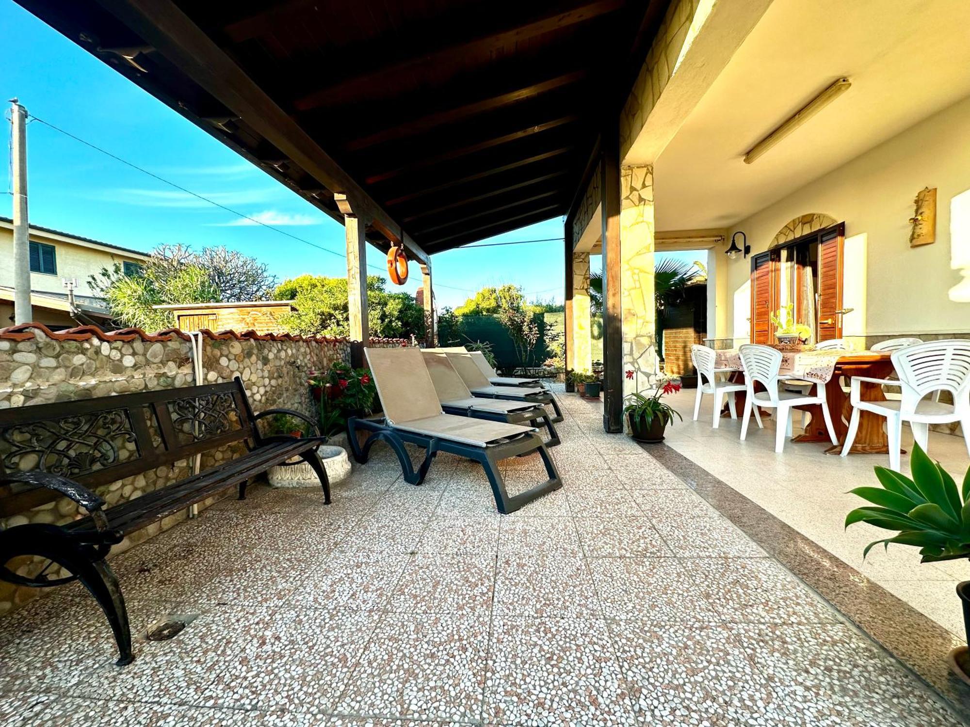 Apartmán Casa Del Sole Campofelice Di Roccella Exteriér fotografie