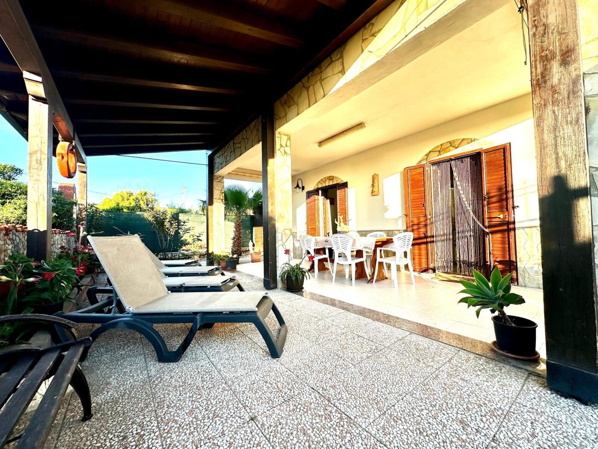 Apartmán Casa Del Sole Campofelice Di Roccella Exteriér fotografie